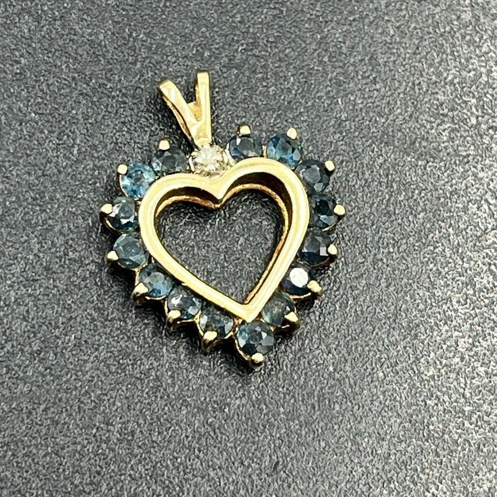 10K Yellow Gold 2g Blue Spinel Diamond Accent‎ Signed Vintage Heart Pendant